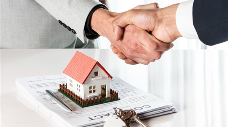Цікавитеся житлом? В Лисій Горі продаються два будинки