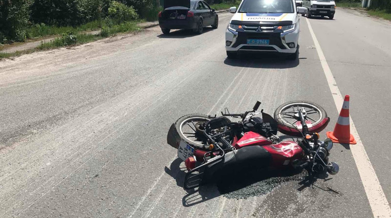 У Новограді-Волинському травми у ДТП отримав мотоцикліст: поліція проводить розслідування
