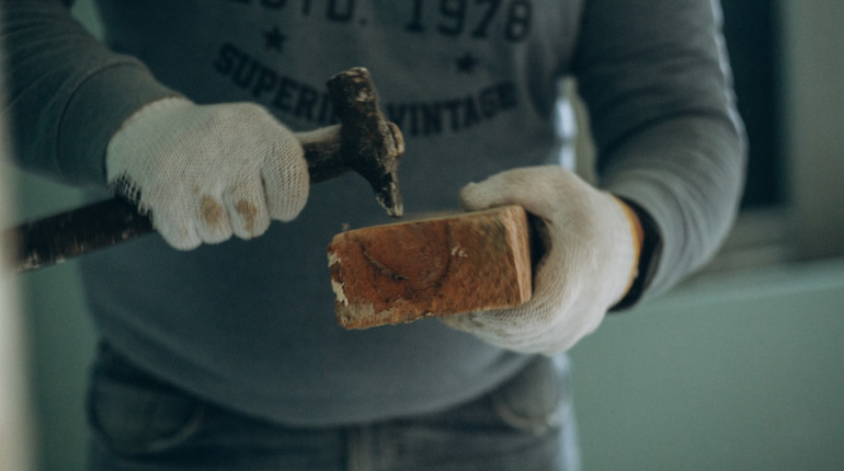 Працюють усі! Підбірка ВІДЕО з будівництва Скадовського молодіжного центру 
