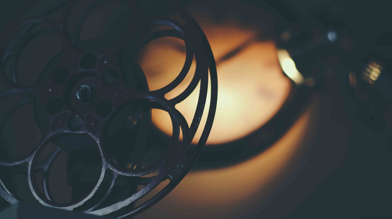 🎬 10 «легких» фільмів для вечора: що конотопцям подивитися на вихідних