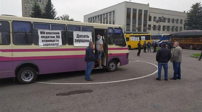 Автобусні протести: як зреагували на вимоги водіїв маршруток