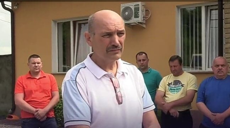 У Чорткові працівники АТП протестують через нелегальних перевізників (+відео)