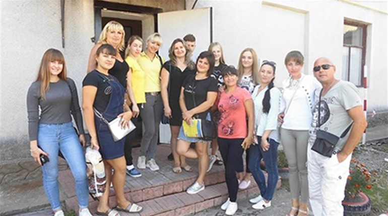 Автоледі на дорогах. Балтянки підкоряють не лише чоловічі серця, а й техніку