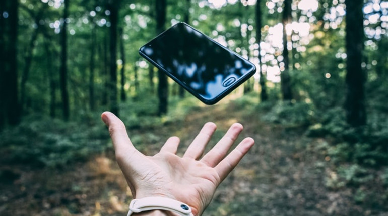 Спілкуйся, фотографуй, шукай в інтернеті відео – тепер ще швидше і комфортніше з новим телефоном