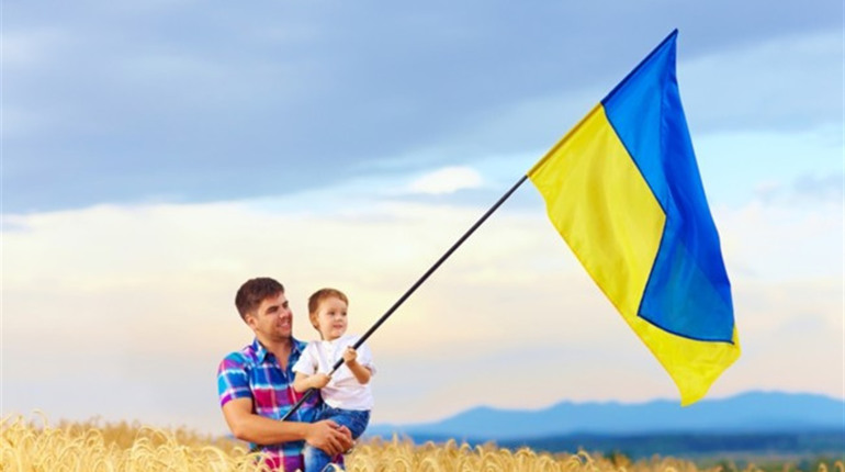 «Є Конституція»: 7 фактів про День Конституції, які буде цікаво дізнатися нікопольцям