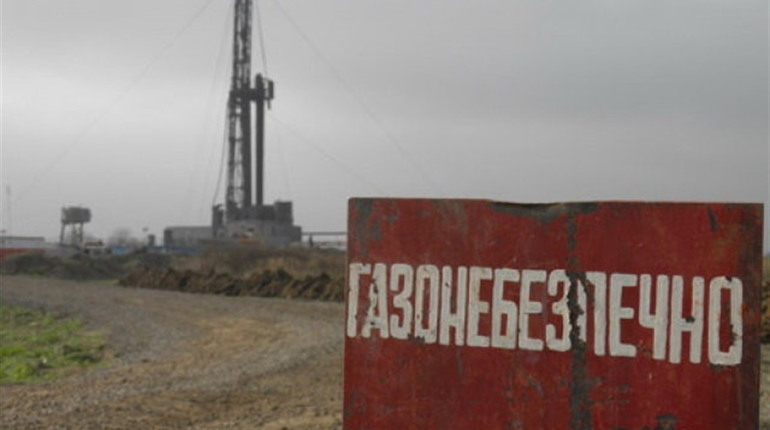 На Гадяччині стався викид газу на свердловині: залучили 16 одиниць техніки ДСНС