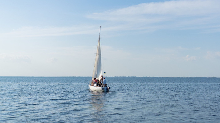 Мандруй Україною: 50 красивих місць на морі, куди можна поїхати у відпустку