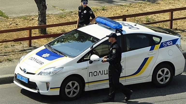 "Профілактичні заходи": поліції можуть надати право зупиняти автомобілі без конкретної причини
