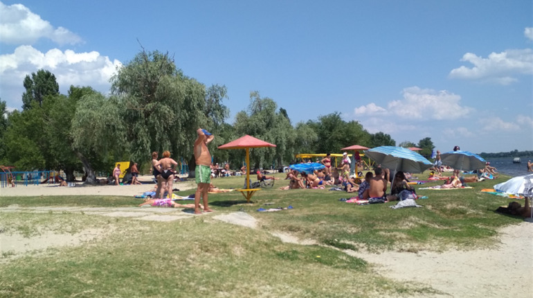 Інспекція херсонських пляжів: чи всі готові до курортного сезону і як виглядають