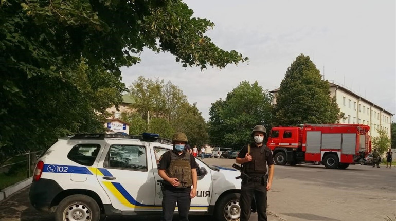 Замінування в Сарнах: поліцейські перевіряють інформацію 