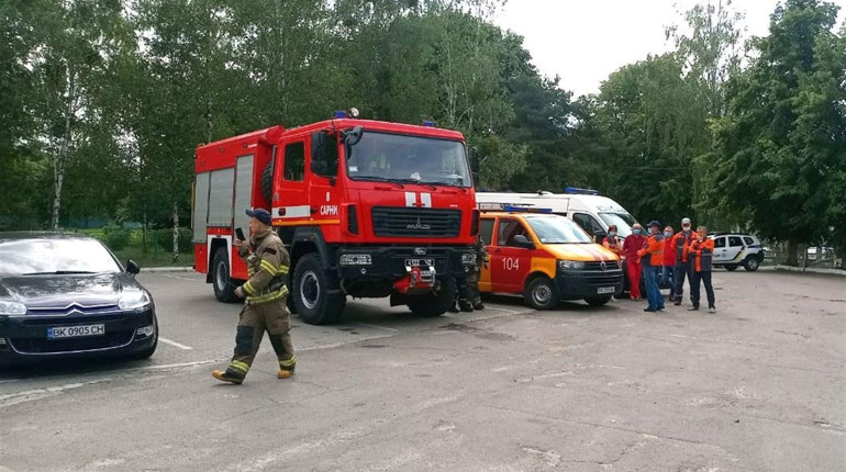 Великий переполох: замінування в Сарнах не підтвердили
