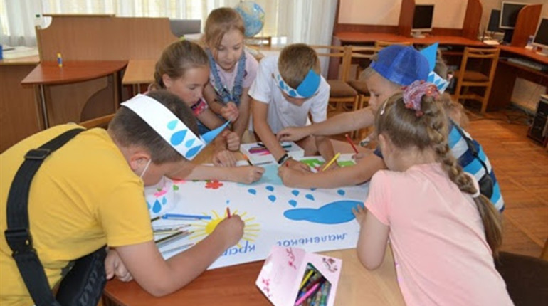 Екскурсійне бюро, гурток для дітей та інші «фішки» херсонської бібліотеки імені Лавреньова