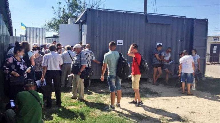 Тест на коронавірус у Луганській області тепер можна пройти на КПВВ: важливо для переселенців