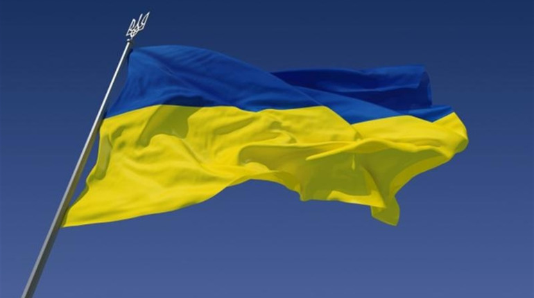 Заходи до Дня Незалежності скасовуються, проте урочистості до Дня Прапора відбудуться 
