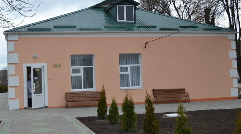 Старокостянтинівська лікарня розпочинає прийом хворих на COVID-19