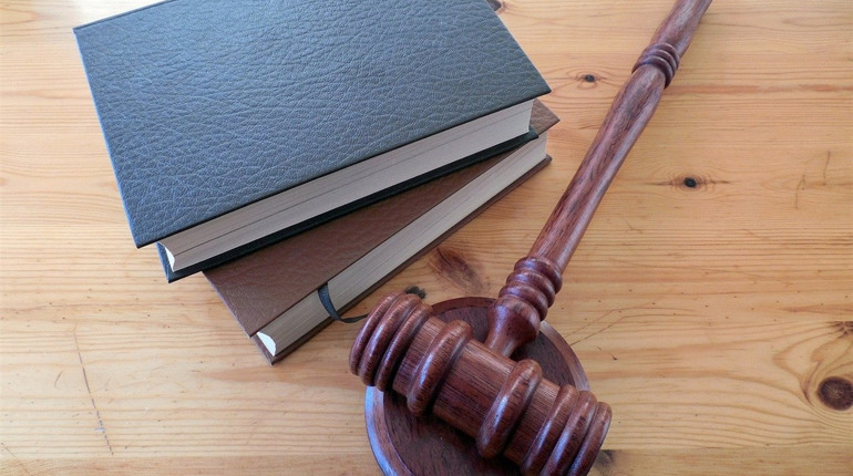 Судитимуть гуляйпільчанина, який спочатку обдурив, а потім пограбував односельця