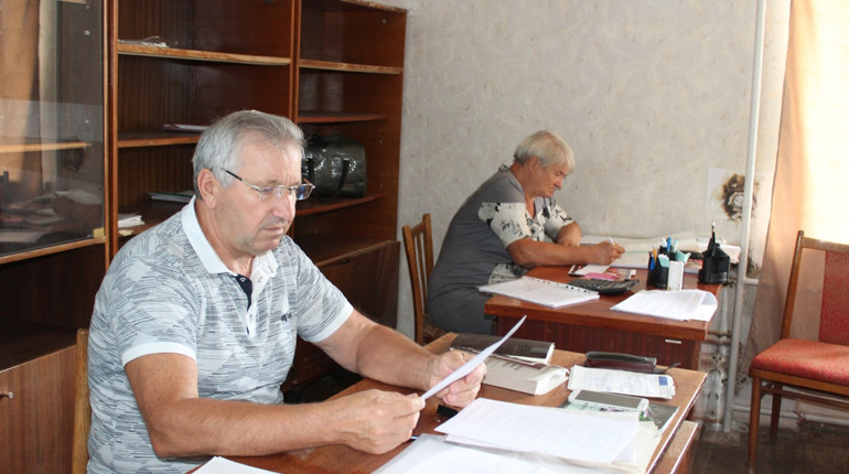 Троїцька виборча комісія готується до реєстрації кандидатів в депутати та на голову громади
