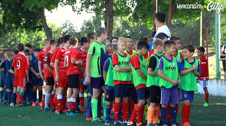 В Нікополі відбулась першість міста по футболу