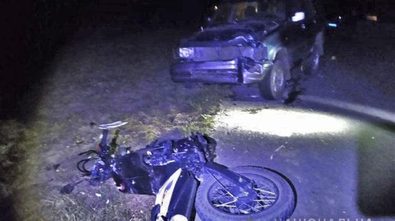 Мотоциклістка врізалась в авто: водій позашляховика був п’яний