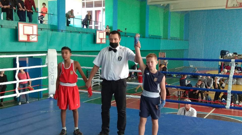 Волноваські юні боксери посіли 1 місця на чемпіонаті області