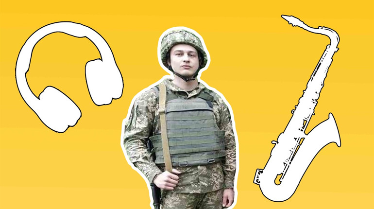 Виступає в зоні бойових дій та пише власну музику. Історія конотопського військового Нікіти Дяченка