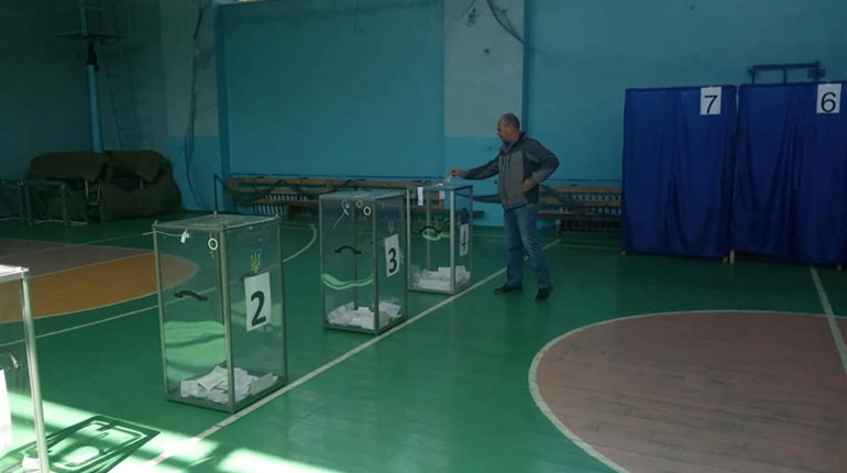 У депутати міської ради Курахівської ОТГ йдуть 199  кандидатів