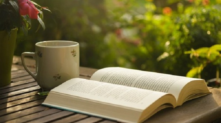 Сім книг, які найчастіше замовляють читачі калинівської бібліотеки під час карантину