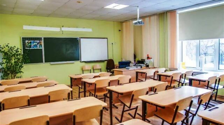  Школярі Нікополя пішли на канікули. Як працюватимуть вчителі