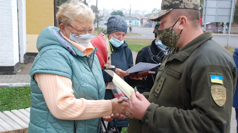 Шосткинських захисників нагородили посметрно