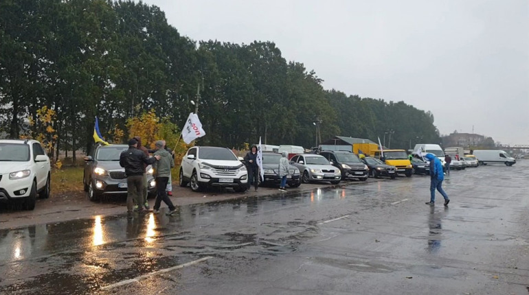 У Конотопі відбувся автопробіг SaveФОП. Виступали за збереження системи спрощеного оподаткування