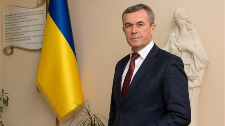 Уродженець Чортківщини, голова Державної судової адміністрації Зеновій Холоднюк подав у відставку