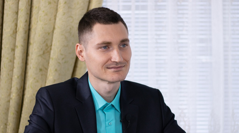 Інтерв'ю з кандидатом на посаду міського голови Нікополя Дмитром Мартиновим