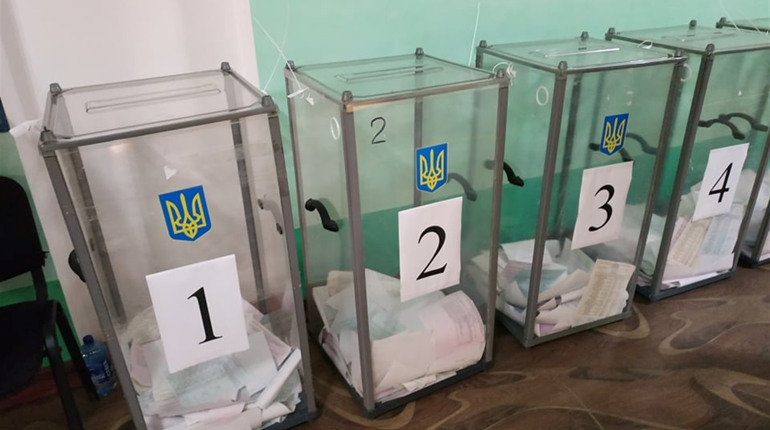 Уже майже  точно відомо, хто стане мером Добропілля і які партії взяли більшість у радах 