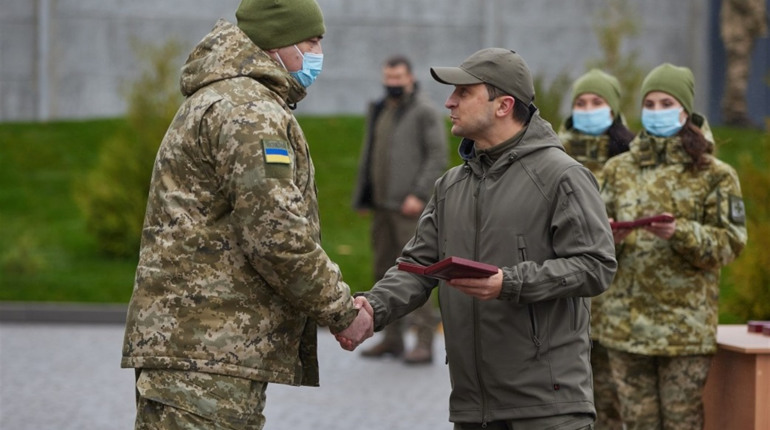 Президент відвідав відділення прикордонної служби "Розсипне" в Троїцькій ОТГ на Луганщині