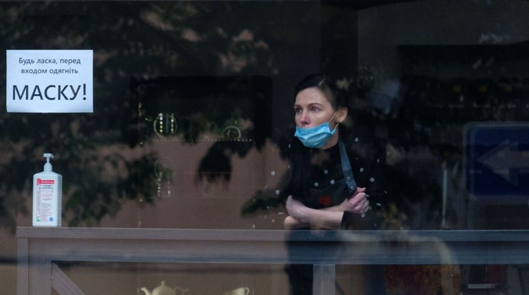 Тепер офіційно: в України вводять карантин вихідного дня