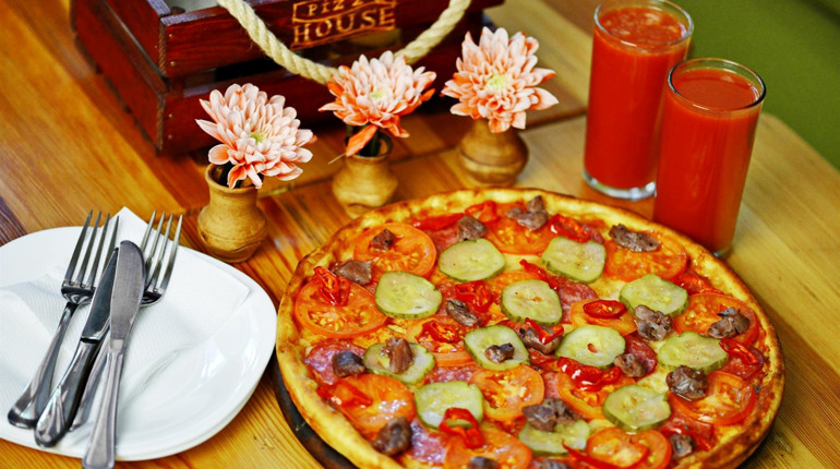 PizzaHouse в Києві: смачні піца, суші та інші страви з доставкою