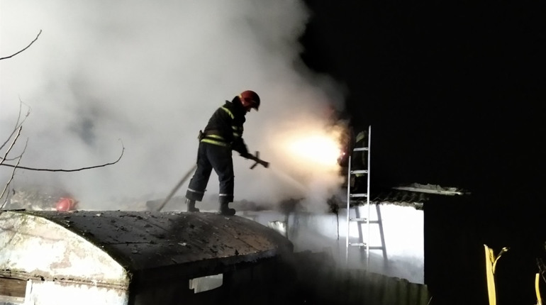 Вночі в Пашківцях горіло в приватному секторі