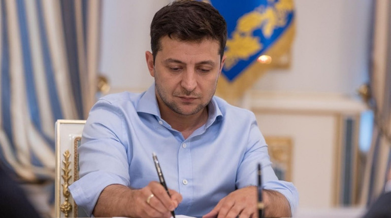 Президент звільнив двох голів РДА на Херсонщині