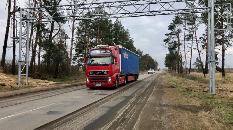 Ваговий контроль: біля Сарн автоматично зважуватимуть вантажівки