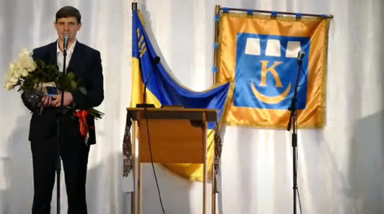 У ПК "Мінерал" відбулася перша сесія Калуської міської ради: голова і депутати склали присягу