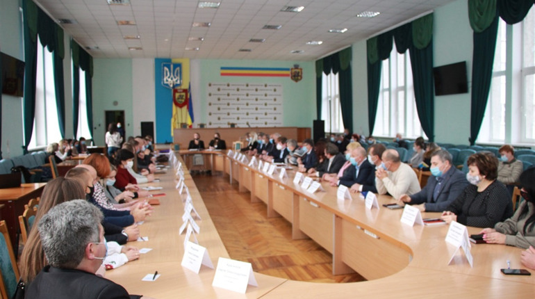 Інтереси вашого округу в міській раді представляють...Хто? Читайте