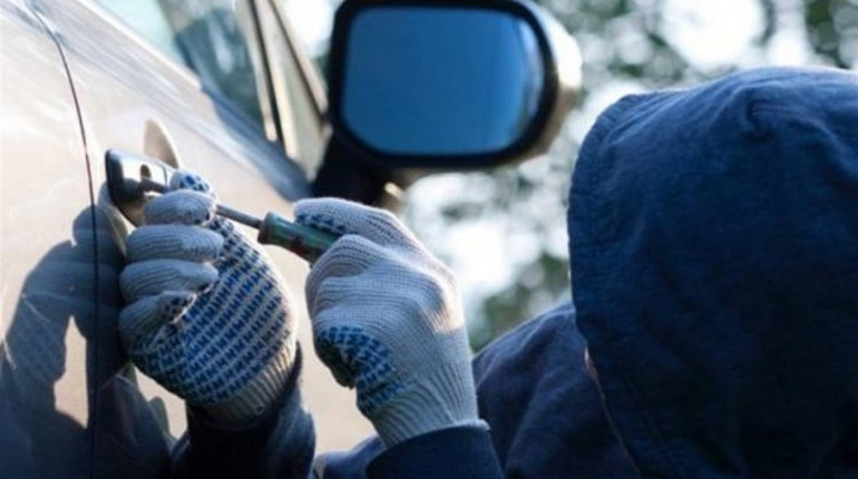 Їздили в Новоград "роздобути грошей": місцеві поліцейські підозрюють підлітків у крадіжках