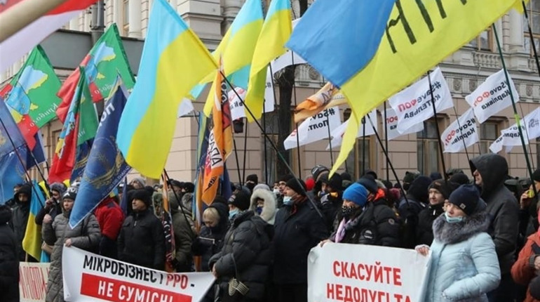 Верховна Рада прийняла закон про 8 тисяч допомоги ФОПам: хто з сірогозців може її отримати