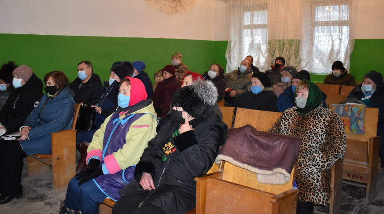 Їх турбує стан ЖКГ та екологія: у Новограді майже 600 жителів підписали колективне звернення