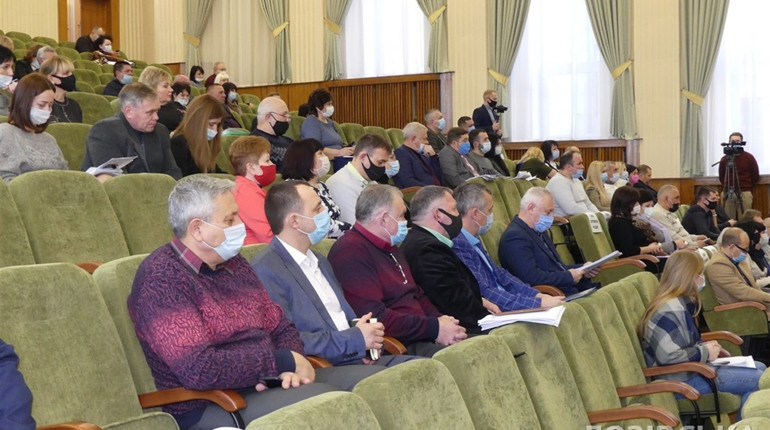 Зміни у бюджеті та компенсації перевізникам: перші рішення новообраних міських депутатів