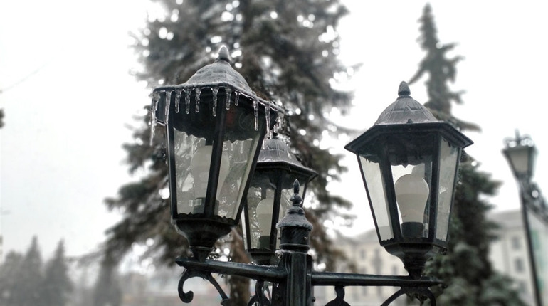 Варвара ночі урвала, а дня приточила