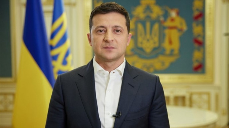 Володимир Зеленський побажав херсонцям кавуневого життя, а до кримчан звернувся російською