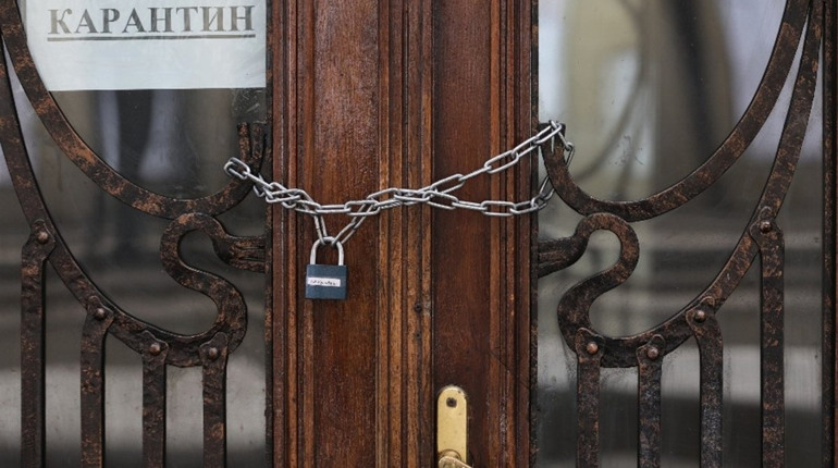 Без кафе, кіно та частини магазинів: яким вже від завтра буде посилений карантин? 