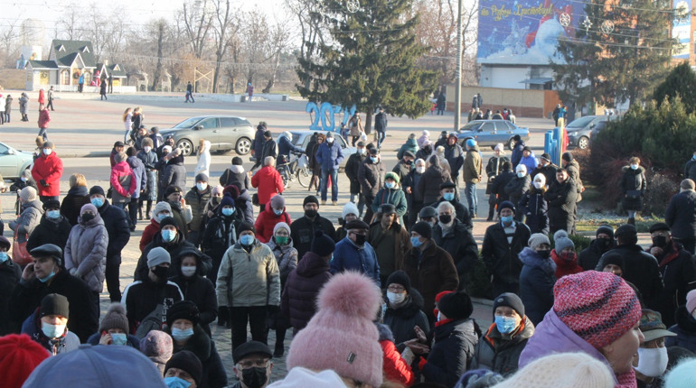  Акция протеста: никопольчане против отмены льготного тарифа на элекроэнергию