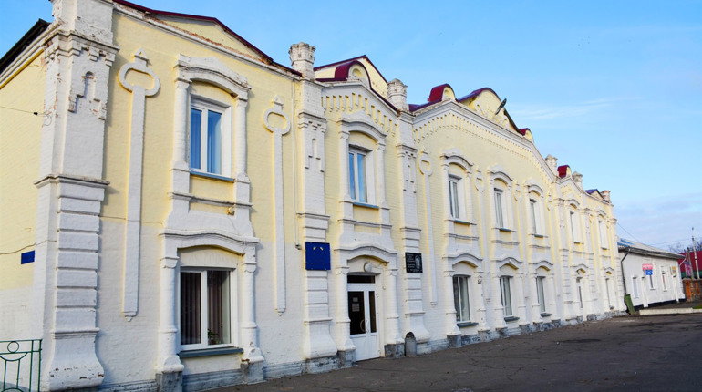 Колишній повітовий театр у Золотоноші став осередком культурного розвитку для творчих людей